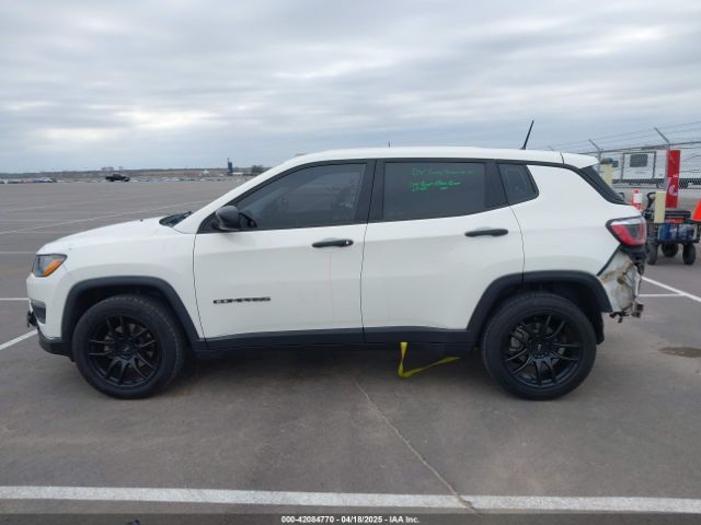 3C4NJCAB2JT136879 Jeep Compass Sport Fwd