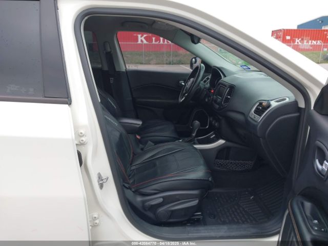 3C4NJCAB2JT136879 Jeep Compass Sport Fwd