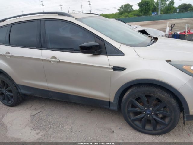 1FMCU0GD7HUC24618 Ford ESCAPE SE
