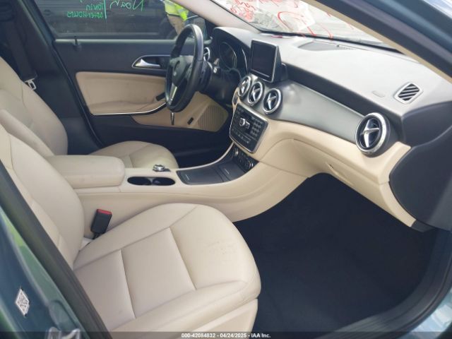 WDCTG4EB0FJ123062 Mercedes-Benz GLA 250