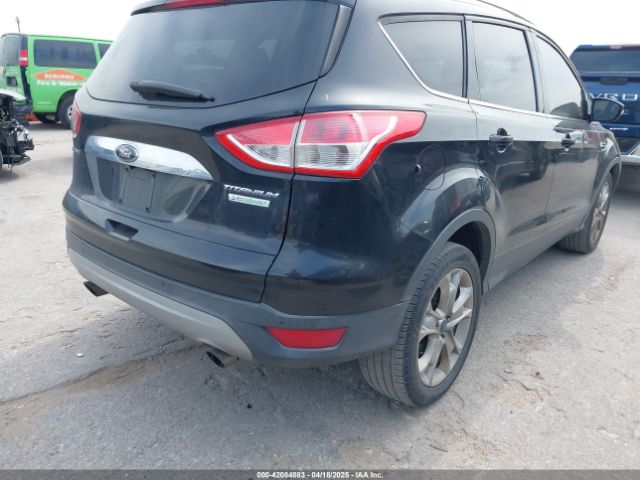 1FMCU0JX5EUB43194 Ford Escape Titanium
