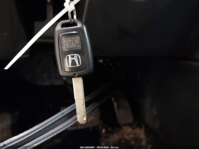 2HKRW6H38JH232356 Honda CR-V LX