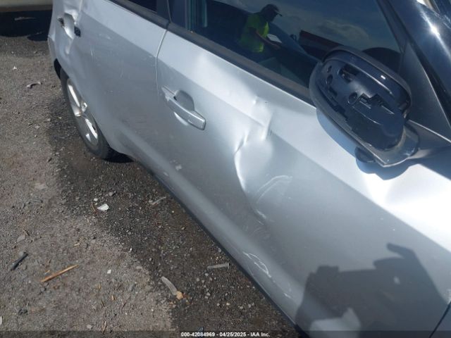 KNDJN2A26G7832722 KIA Soul