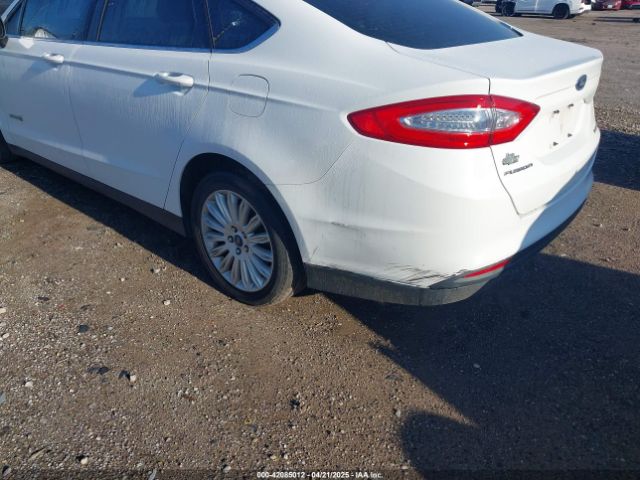 3FA6P0UU7ER233650 Ford Fusion Hybrid S
