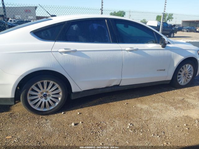 3FA6P0UU7ER233650 Ford Fusion Hybrid S