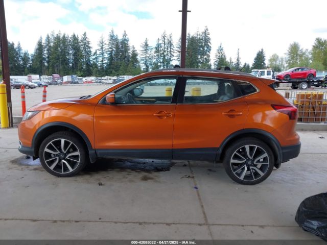 JN1BJ1CR7HW106222 Nissan Rogue Sport Sl