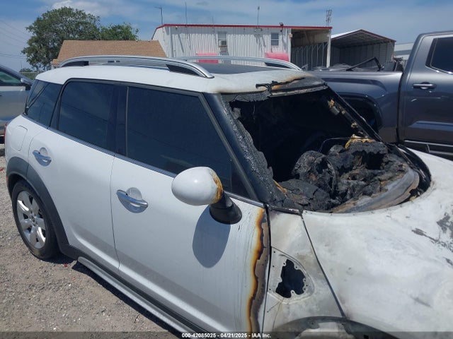 Mini Countryman Cooper 2019 WMZYS7C50K3F46041 Image 15