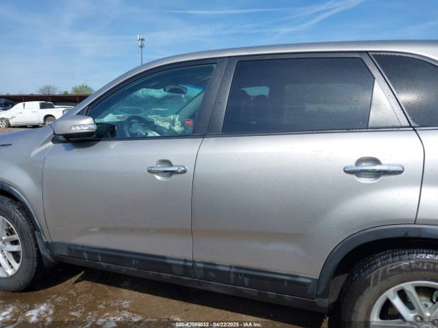 5XYKT3A67FG618990 KIA SORENTO LX