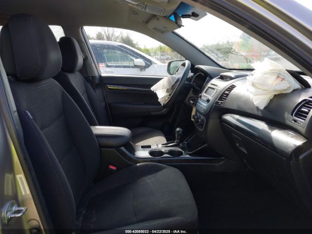 5XYKT3A67FG618990 KIA SORENTO LX
