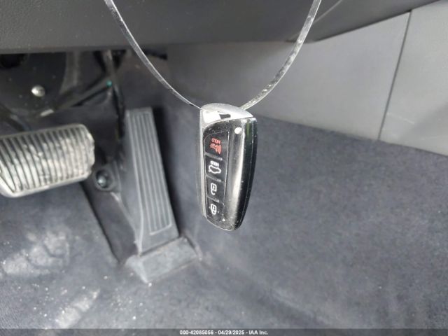 KMHGN4JE1GU135505 Hyundai Genesis 3.8