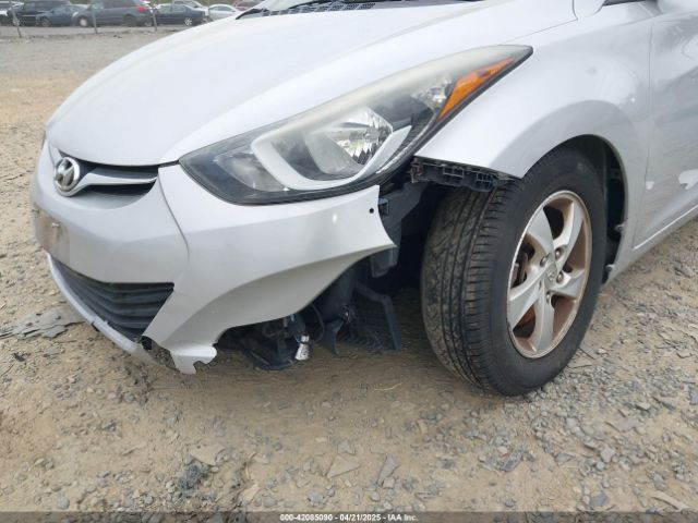 5NPDH4AE2FH651542 Hyundai ELANTRA SE