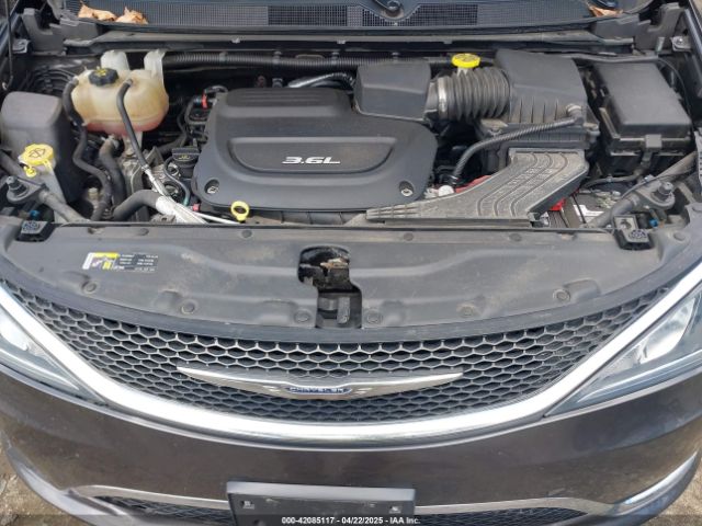 2C4RC1BGXHR667397 Chrysler Pacifica Touring-l