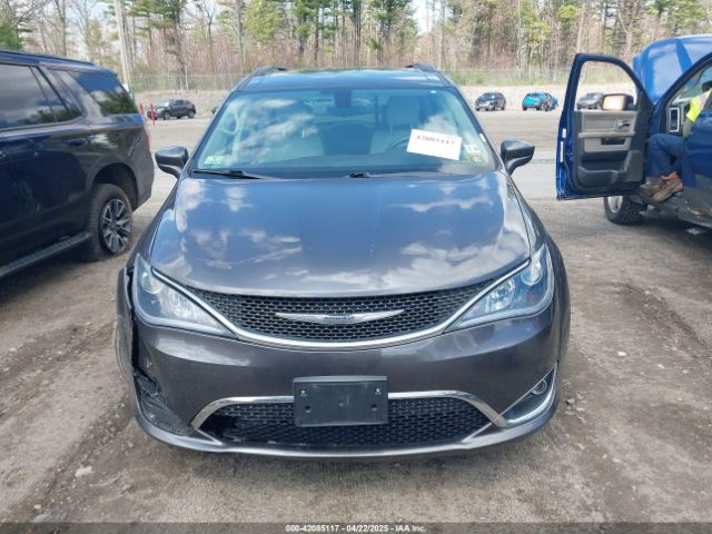 2C4RC1BGXHR667397 Chrysler Pacifica Touring-l