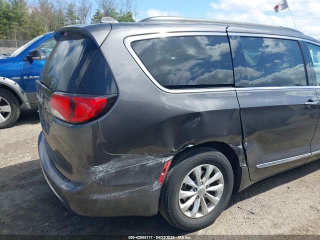 2C4RC1BGXHR667397 Chrysler Pacifica Touring-l