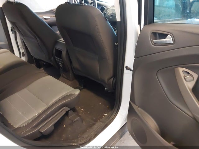 1FMCU9G97GUC76913 Ford ESCAPE SE