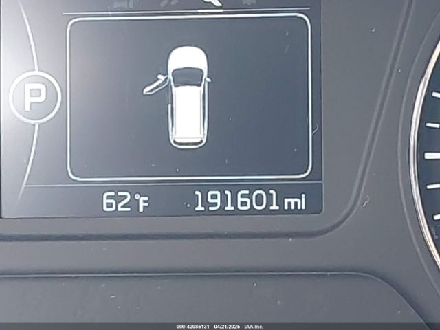 5XYPGDA51HG335348 KIA Sorento 3.3l Lx