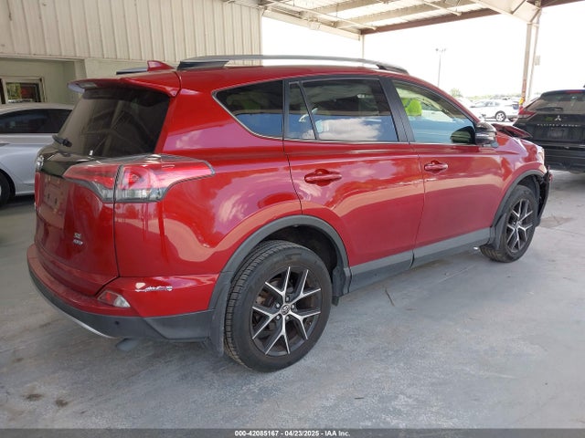 JTMJFREV0JD226884 Toyota RAV4 SE