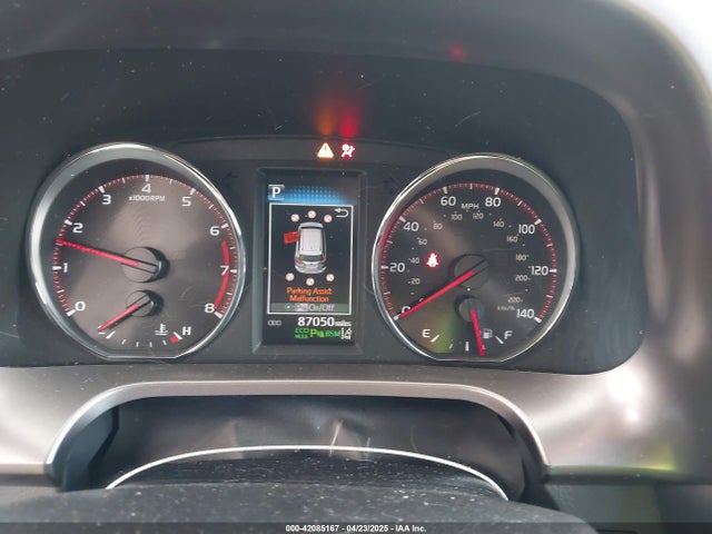 JTMJFREV0JD226884 Toyota RAV4 SE