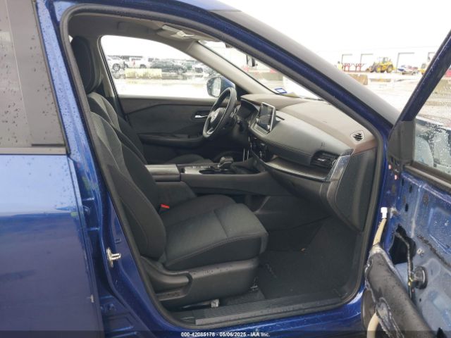 JN8AT3BA5MW010629 Nissan Rogue Sv Fwd