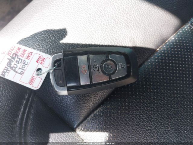1FMJU1JT3KEA36886 Ford Expedition Xlt