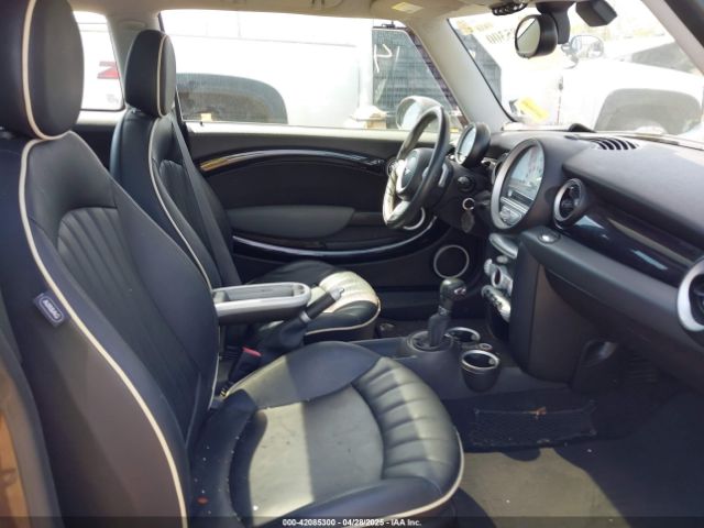 2009 MINI COOPER S CLUBMAN WMWMM33599TP90440 Photo 4