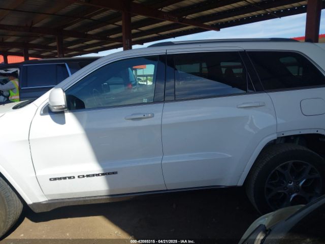1C4RJEBG4JC181745 Jeep Grand Cherokee Sterling Edition 4x2