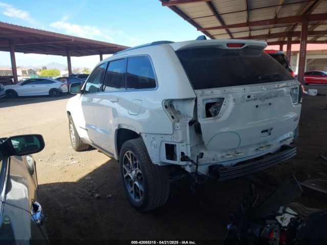1C4RJEBG4JC181745 Jeep Grand Cherokee Sterling Edition 4x2