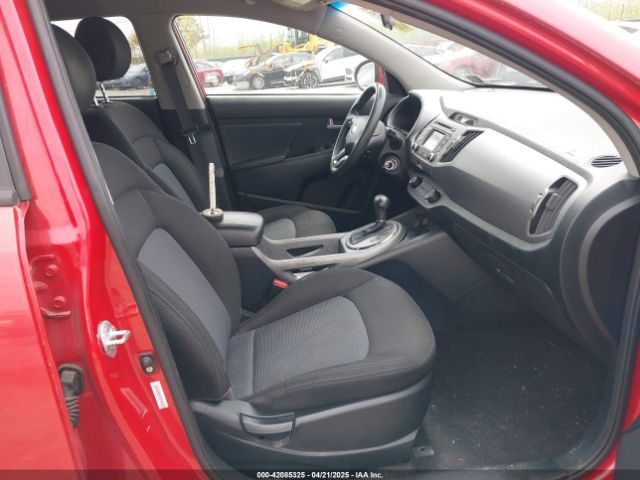 KNDPBCAC0F7705318 KIA Sportage Lx