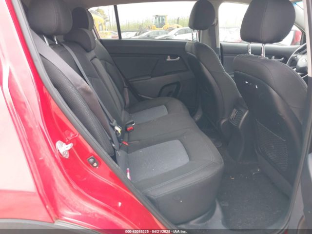KNDPBCAC0F7705318 KIA Sportage Lx