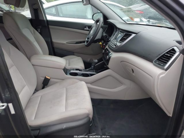 KM8J33A28GU026275 Hyundai Tucson Eco