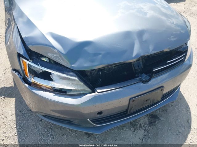 3VWD17AJ2EM361553 Volkswagen Jetta 1.8t Se