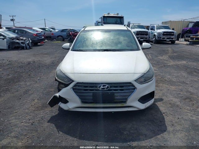 Hyundai 2018 2018 3KPC24A35JE020888 Image 12