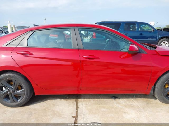 KMHLM4AG0NU345576 Hyundai ELANTRA SEL