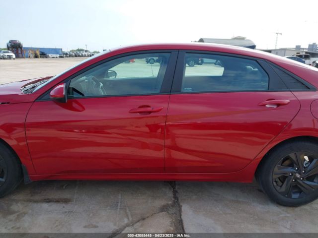 KMHLM4AG0NU345576 Hyundai ELANTRA SEL