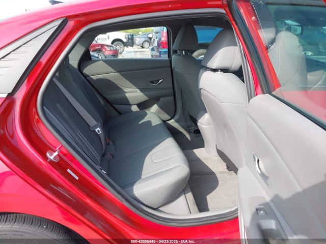 KMHLM4AG0NU345576 Hyundai ELANTRA SEL