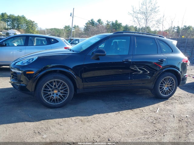 Porsche Cayenne Platinum Edition 2017 WP1AA2A28HKA86850 Image 14