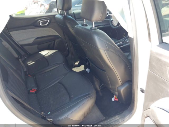 3C4NJCBB4NT210839 Jeep Compass Latitude Fwd