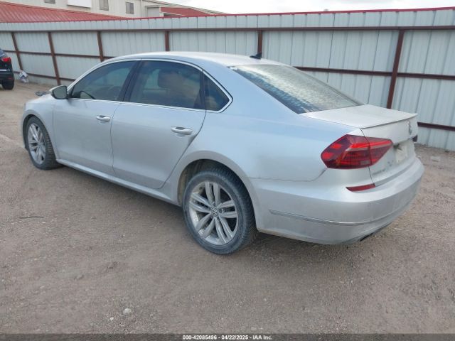 1VWBA7A31JC000657 Volkswagen Passat 2.0t Se