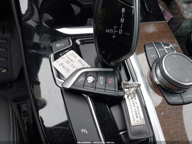 5UXTR7C50KLE88405 BMW X3 Sdrive30i