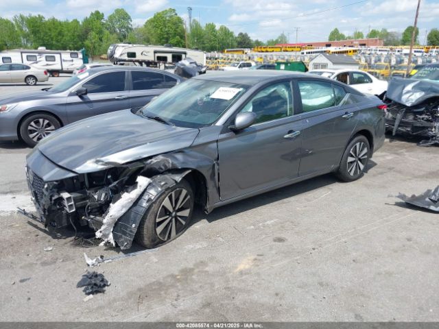 1N4BL4DW2NN302878 Nissan Altima Sv Intelligent Awd