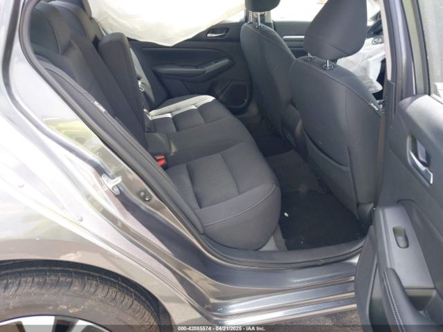 1N4BL4DW2NN302878 Nissan Altima Sv Intelligent Awd