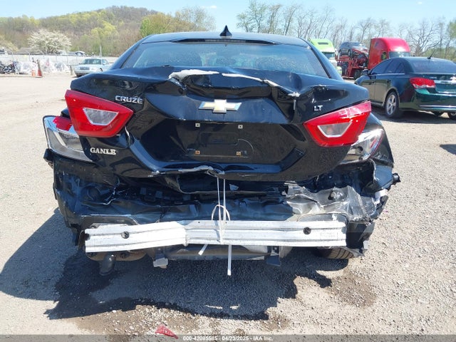 1G1BE5SM2H7268552 Chevrolet Cruze Lt Auto