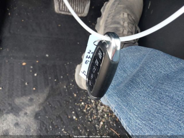 5NPLM4AG6NH076238 Hyundai ELANTRA SEL