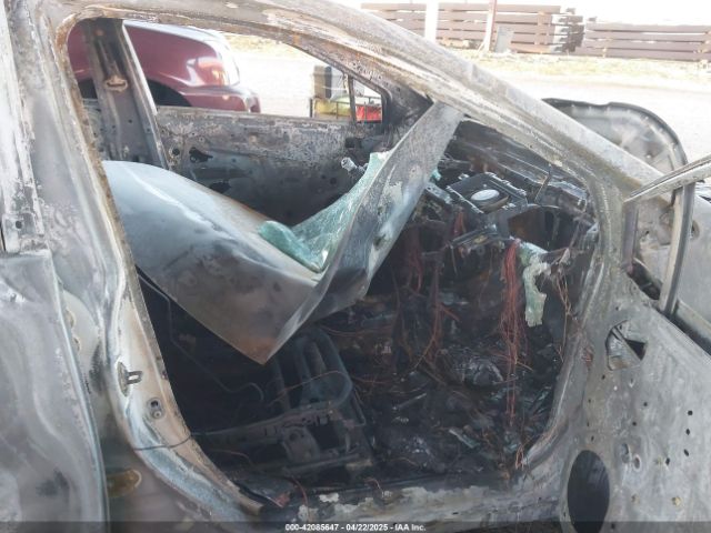 5YFEPMAE8MP172579 Toyota COROLLA LE