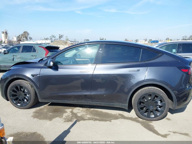 7SAYGDEEXRF146109 Tesla 2024