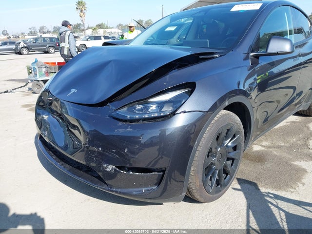 7SAYGDEEXRF146109 Tesla 2024