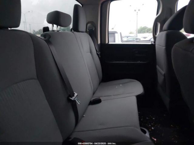 1C6RR6FG1NS170441 RAM 1500 Classic Tradesman  4x2 6'4 Box