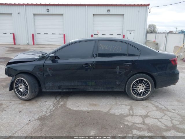 3VWDB7AJ8JM257687 Volkswagen Jetta 1.4t Se/1.4t Wolfsburg Edition