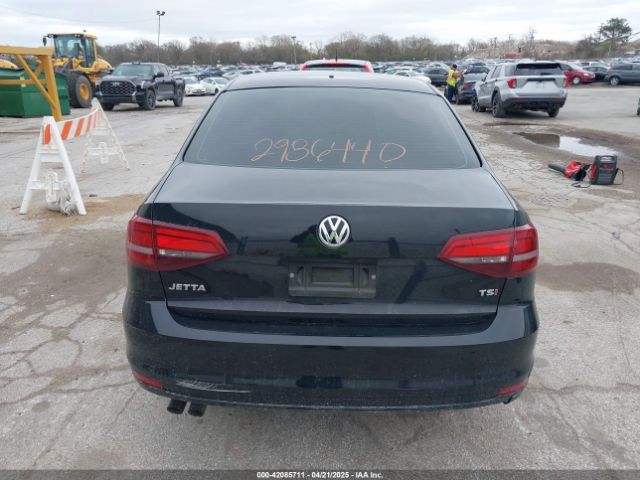 3VWDB7AJ8JM257687 Volkswagen Jetta 1.4t Se/1.4t Wolfsburg Edition