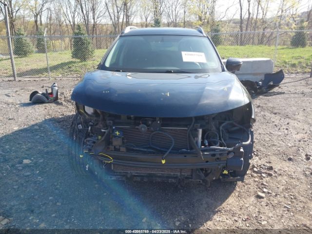 5N1AT2MV5FC909139 Nissan Rogue Sl
